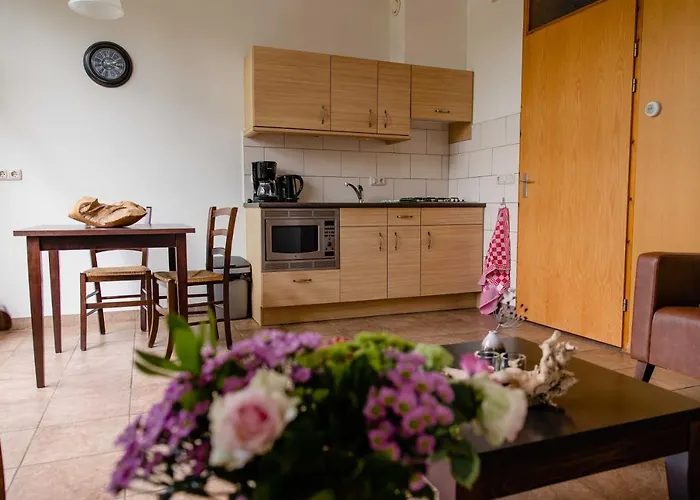 Charmecamping & Appartementen De Regge-Vallei