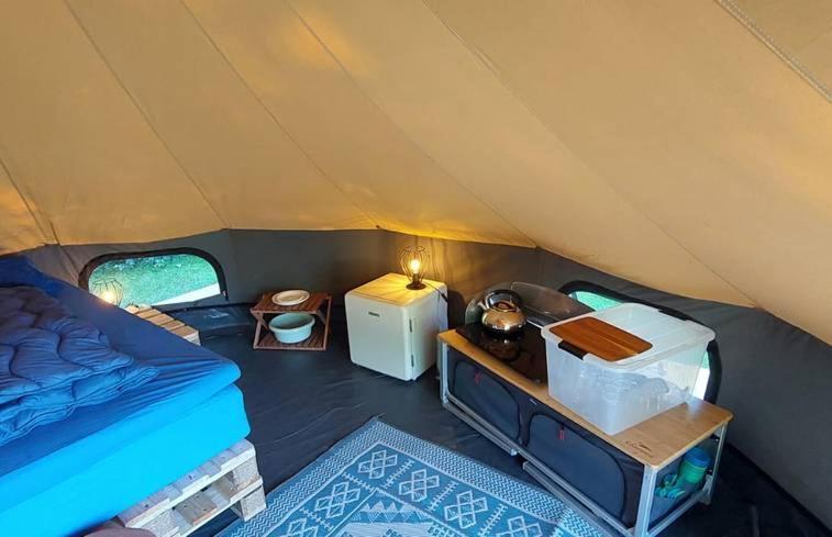 Charmecamping & De Regge-vallei Farm stay *